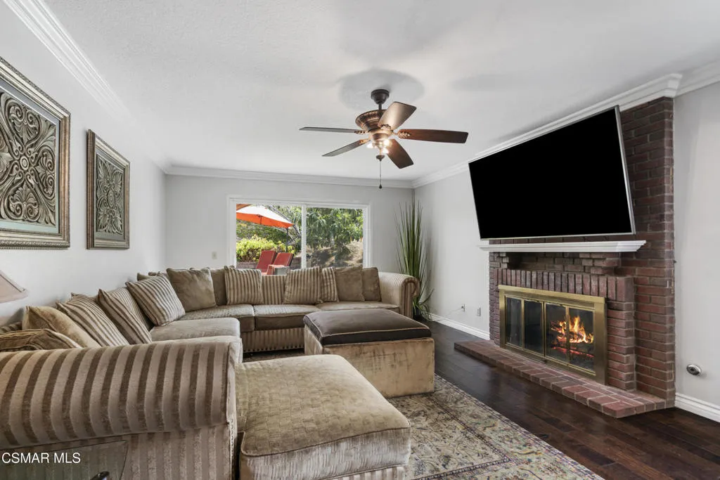 13165 thomasville-ct-family-room-1 13165 thomasville-ct-family-room-1
