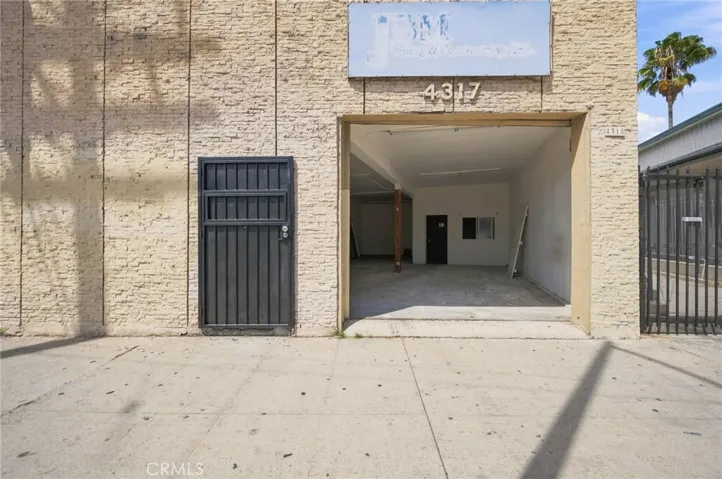 4315 W Pico Boulevard, Los Angeles, California 90019 — photo 4