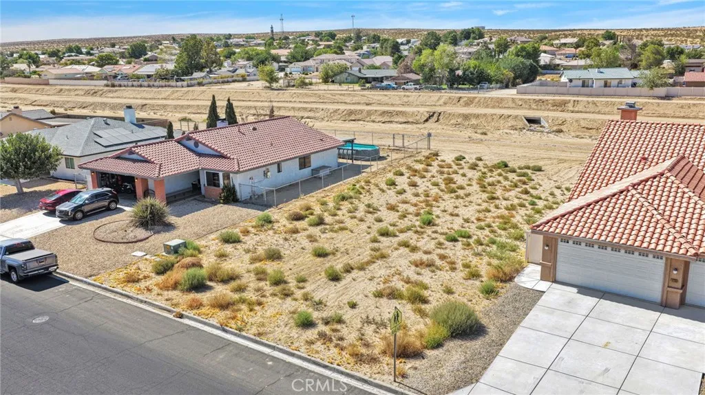 14190 Rivers Edge Road, Helendale, California 92342 — photo 4