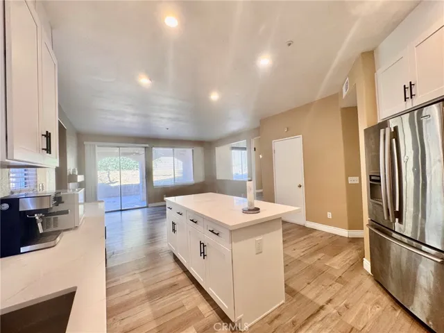 14880 S0uthend, Fontana, California 92336 — photo 4