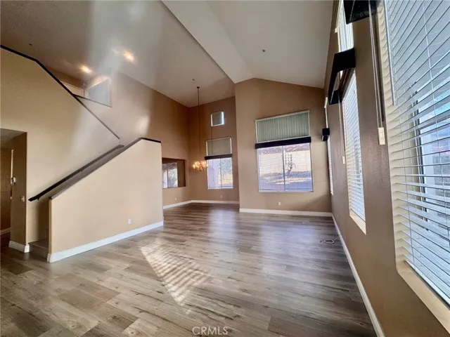 14880 S0uthend, Fontana, California 92336 — photo 5