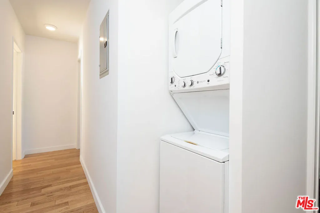 1341 S Burnside Avenue 3, Los Angeles, California 90019 — photo 5
