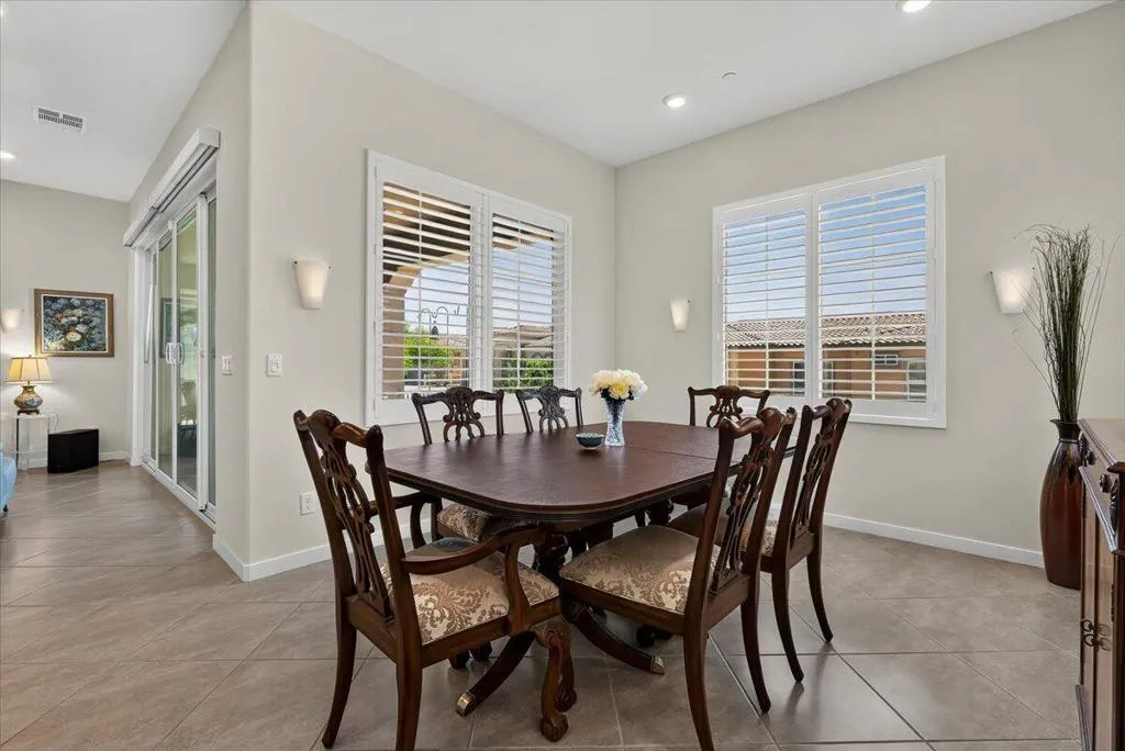 Dining Room Dining Room