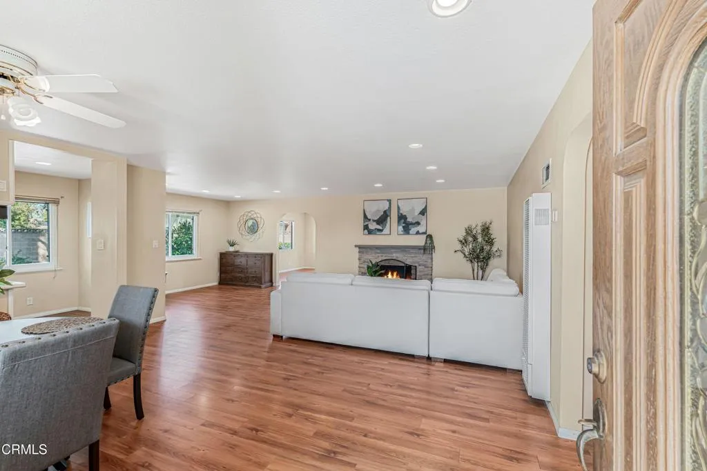 1 fireplace