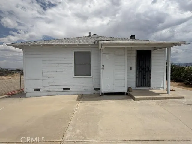14214 Main, Hesperia, California 92345 — photo 4