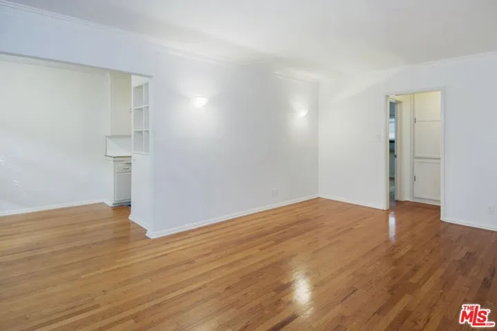 8569 Holloway Drive 1, West Hollywood, California 90069 — photo 5