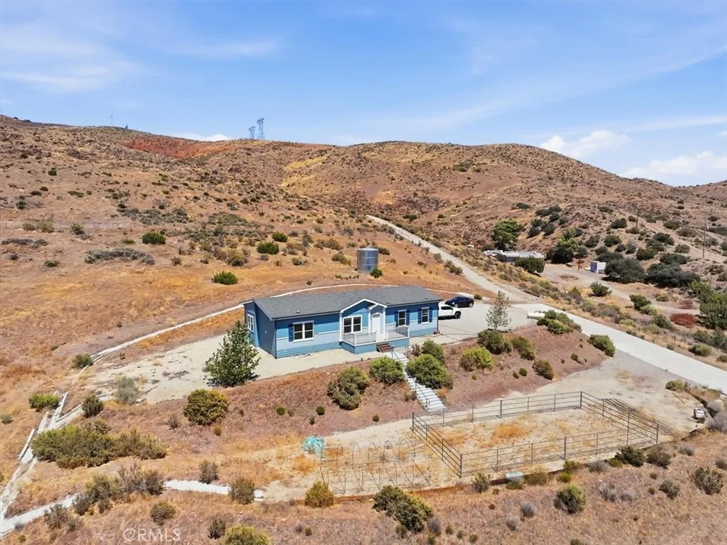1451 E Soledad Pass Rd