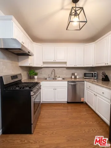 1336 Yale Street 6, Santa Monica, California 90404 — photo 4