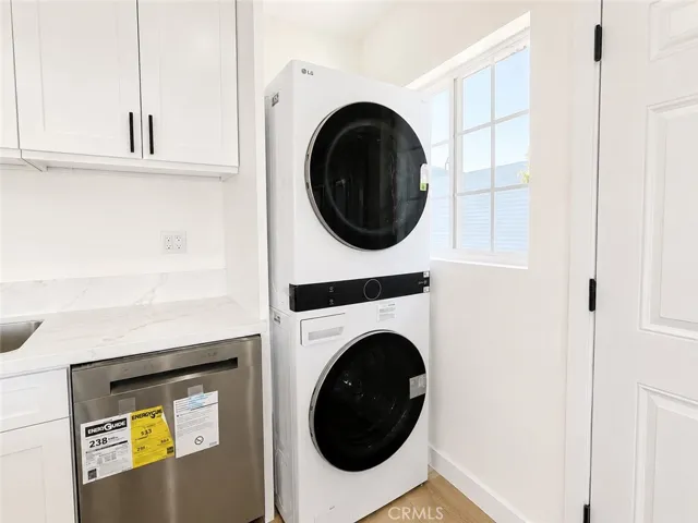Laundry (Washer/ Dryer)