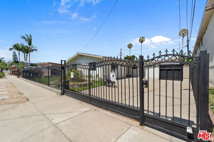 13603 Chadron Avenue, Hawthorne, California 90250 — photo 4