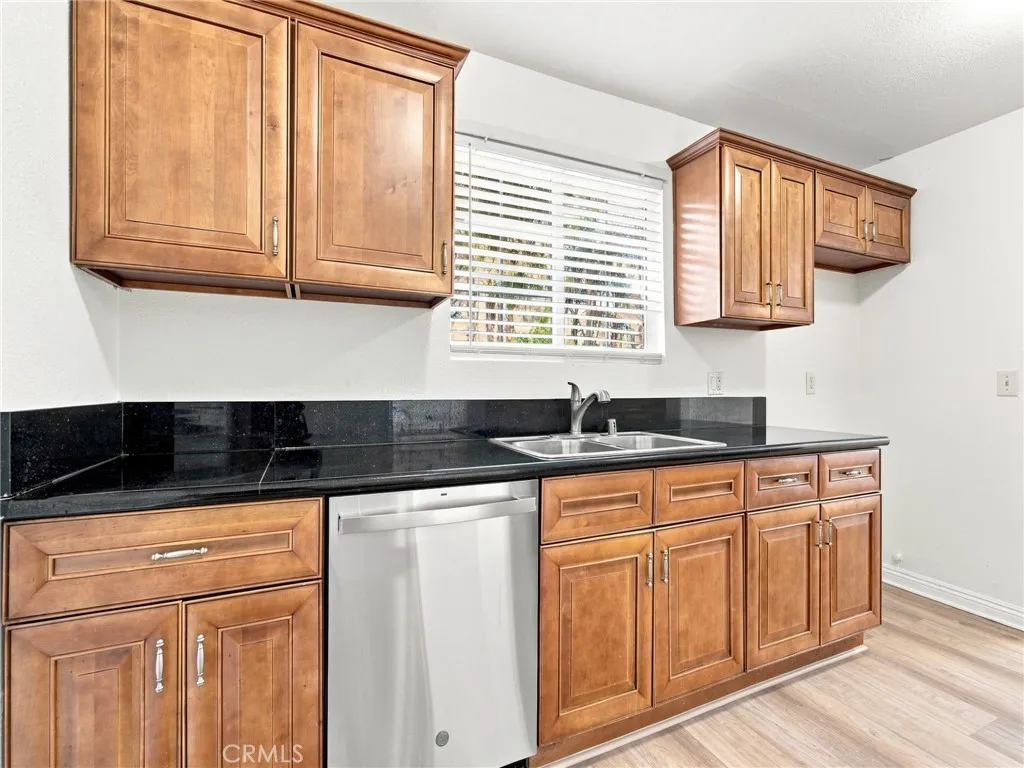 17030 Celtic Street, Los Angeles, California 91344 — photo 4