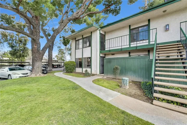 1735 E Washington, Colton, California 92324 — photo 4
