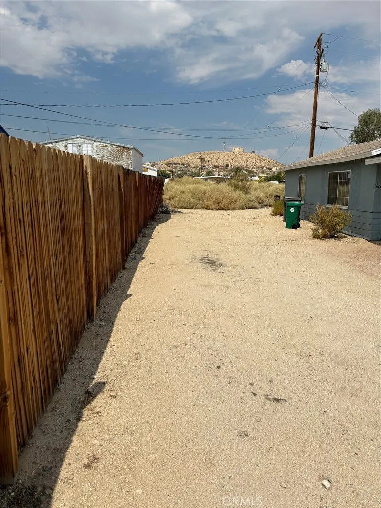 6688 Yucca Ave, 29 Palms, California 92277 — photo 4