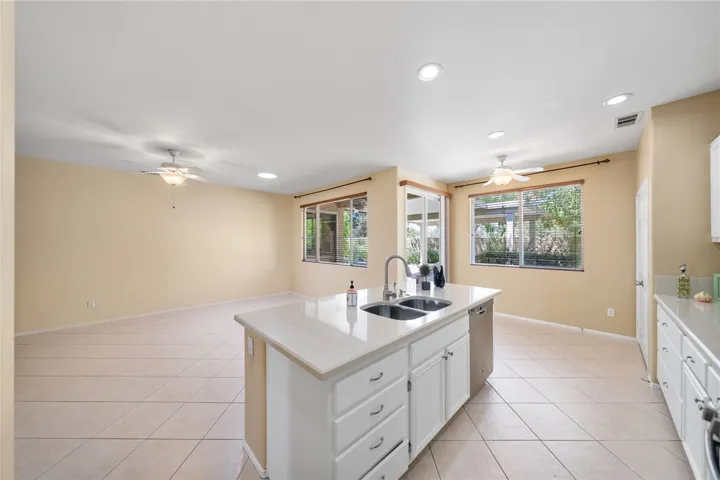 Kitchen island and breakfast nook