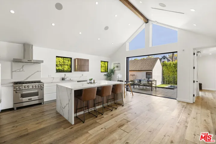 8700 Dorrington Avenue, West Hollywood, California 90048 — photo 5