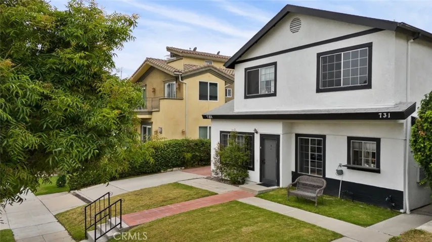 731 E Cypress Avenue D, Burbank, California 91501 — photo 4