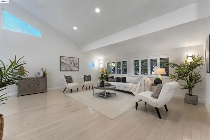 111 Silver Cloud Place, Danville, California 94526-4935 — photo 5
