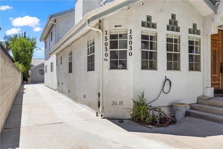 Driveway leading to the unit