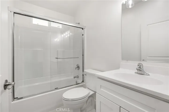 Full Bath room.