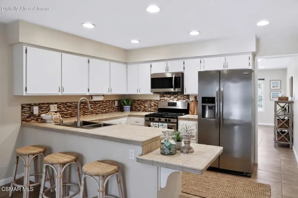Virtual Staged Kitchen Virtual Staged Kitchen
