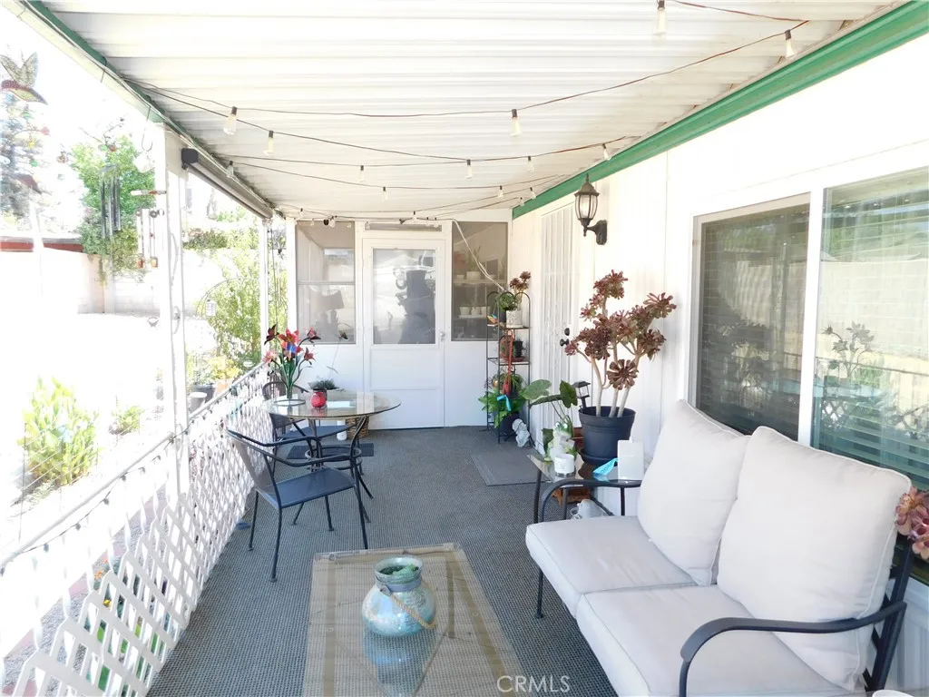 975 California Street 100, Calimesa, California 92320 — photo 4