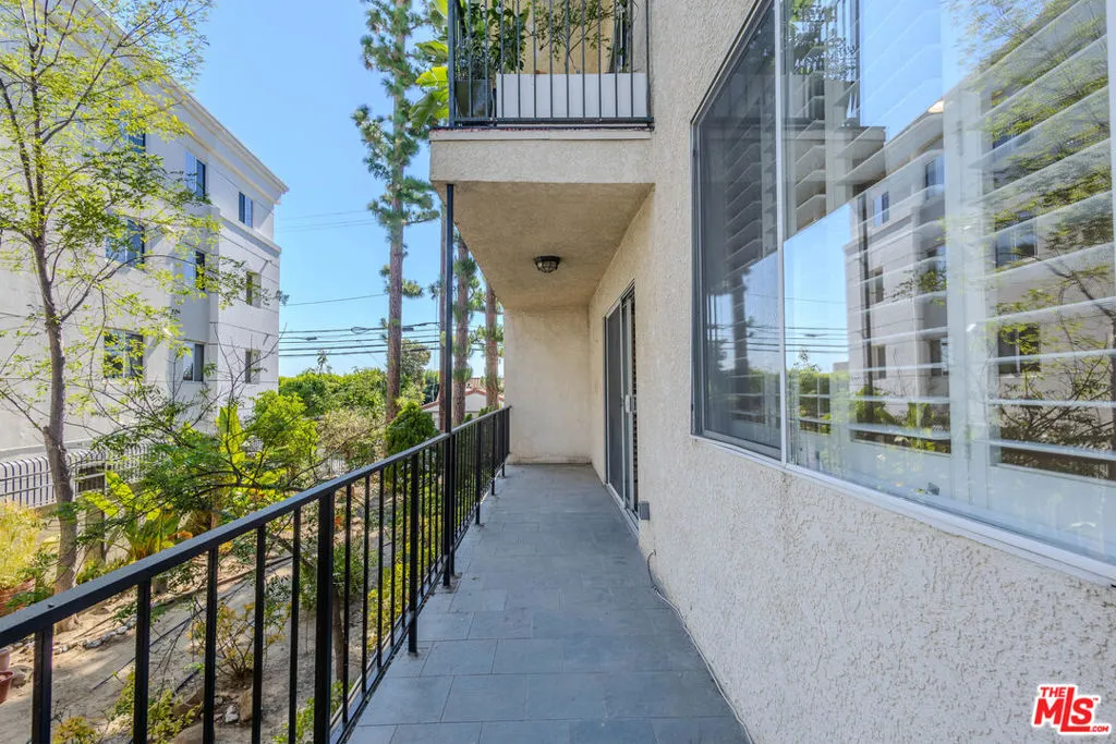 2385 Roscomare Road D15, Los Angeles, California 90077 — photo 5
