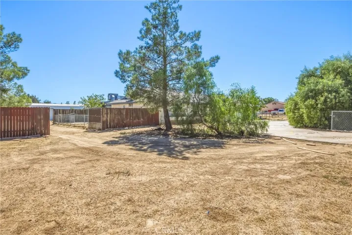 17821 Mauna Loa, Hesperia, California 92345 — photo 4