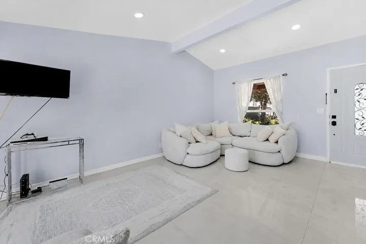 27474 Camp Plenty, Canyon Country, California 91351 — photo 4