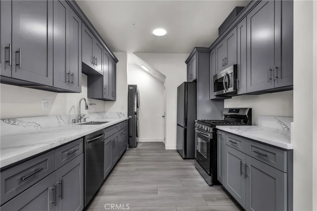10882 Dora, Sun Valley, California 91352 — photo 5