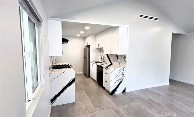 11819 West Trail, Sylmar, California 91342 — photo 4