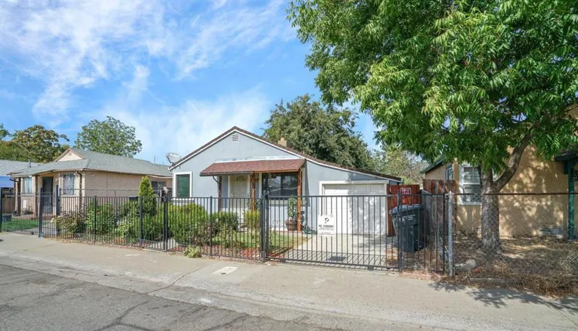 3713 18th Avenue, Sacramento, California 95820 — photo 5