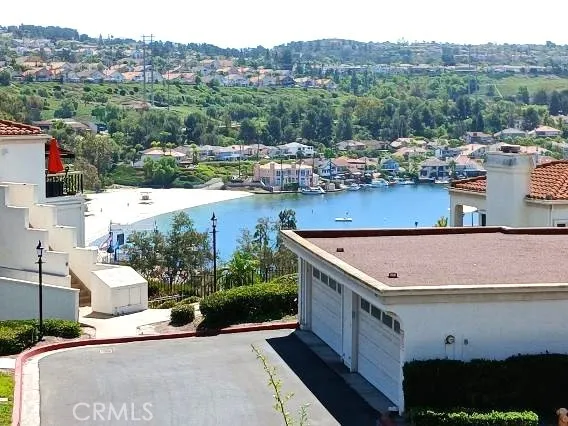 Beautiful Lake and Beach View! Beautiful Lake and Beach View!