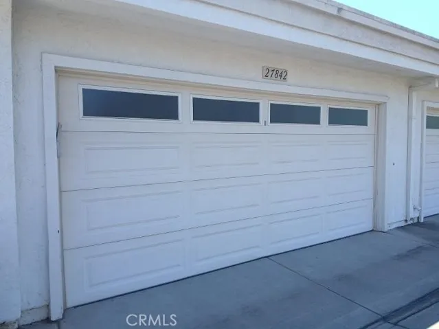 2-Car Garage