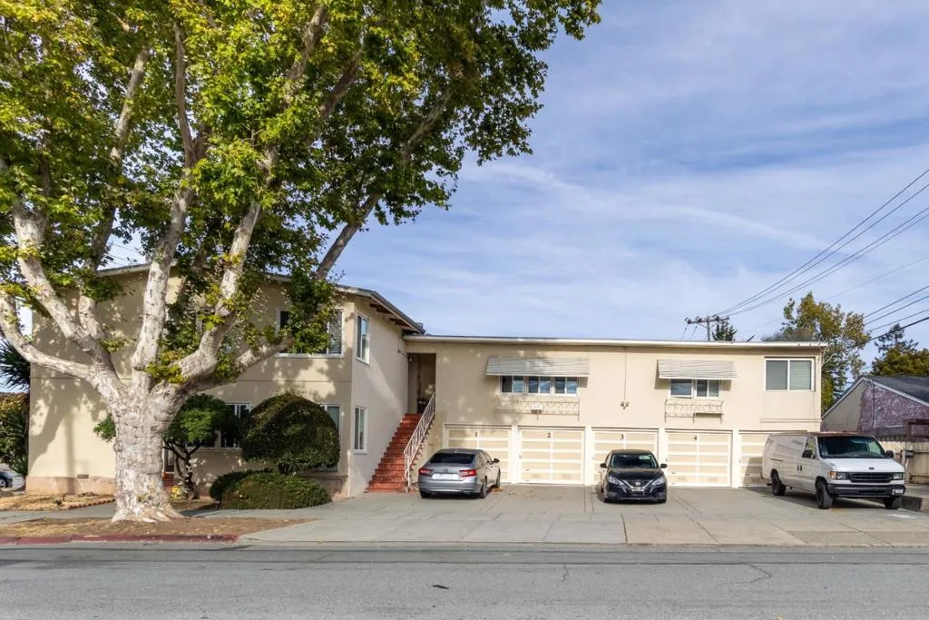 820 Winchester Dr