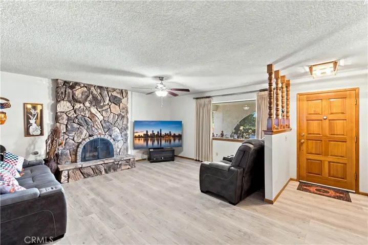 16226 Brookfield, Victorville, California 92394 — photo 5