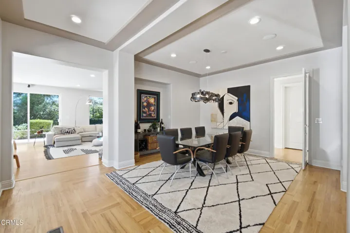 18_dining room
