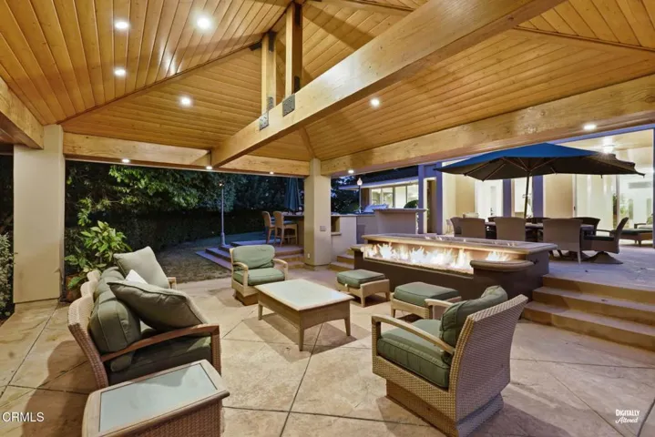Patio lounge