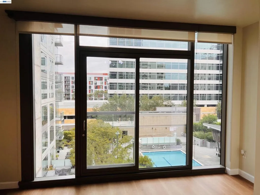 Floor to Ceiling Window