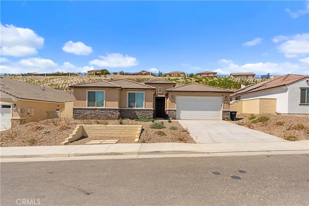 4061 Hudson, Lake Elsinore