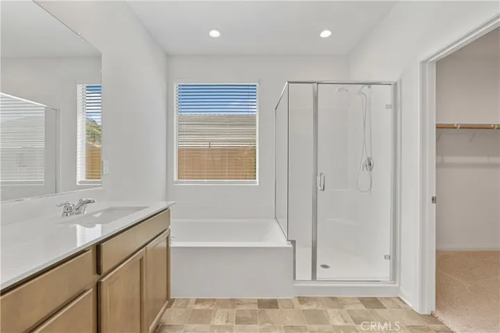 Primary Bath- Separate Shower / Soaking Tub
