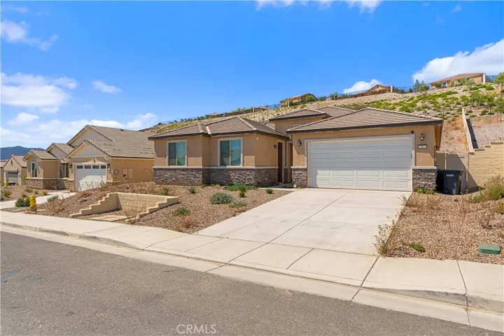 5 bed/ 4 bath