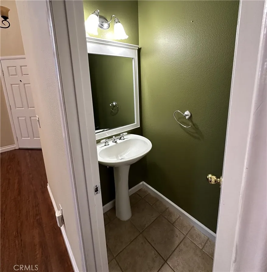 Dwn Stairs 1/2 bath Dwn Stairs 1/2 bath