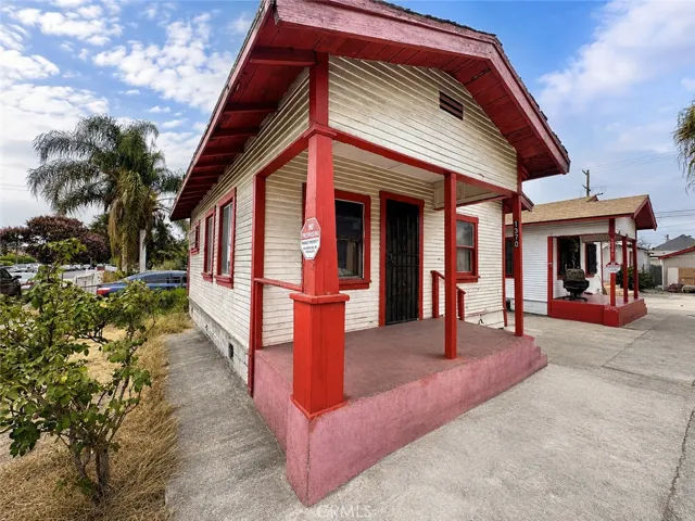 1366 E 57th, Los Angeles, California 90011 — photo 4