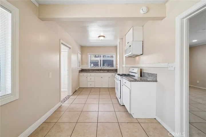 Dining area in Kitchen