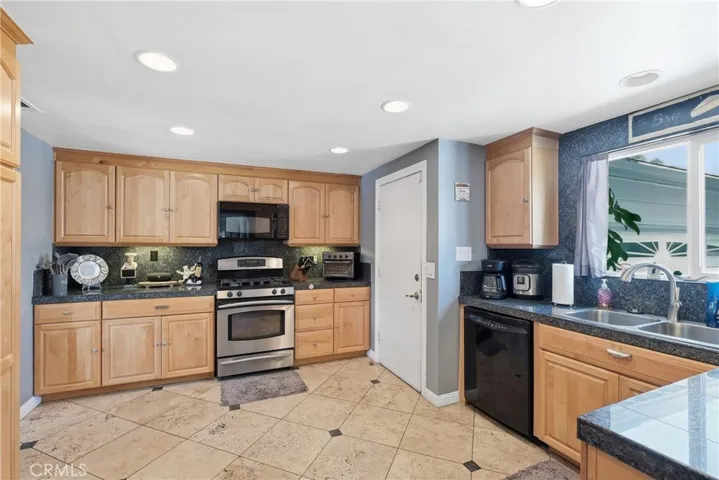 1406 W Baker, Fullerton, California 92833 — photo 5