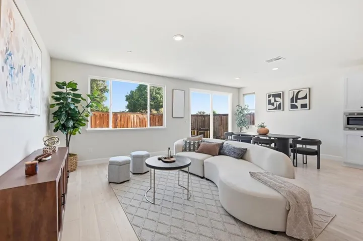 1652 Wonderland Way Way, Hayward, California 94545 — photo 5