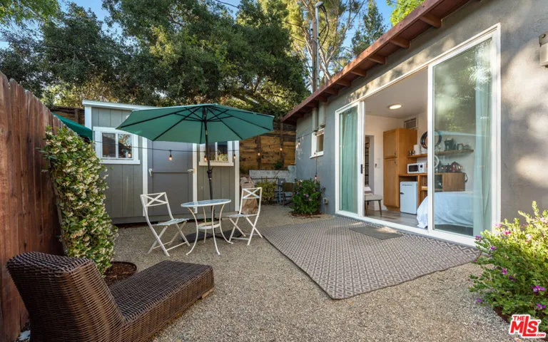 272 N Topanga 5, Topanga, California 90290 — photo 4