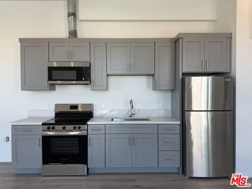 1870 E 1st Street 101, Los Angeles, California 90033 — photo 5