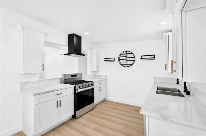 15842 Malpais Lane, Victorville, California 92394 — photo 4