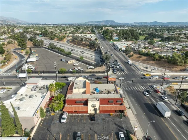 8950 Laurel Canyon, Los Angeles, California 91352 — photo 4